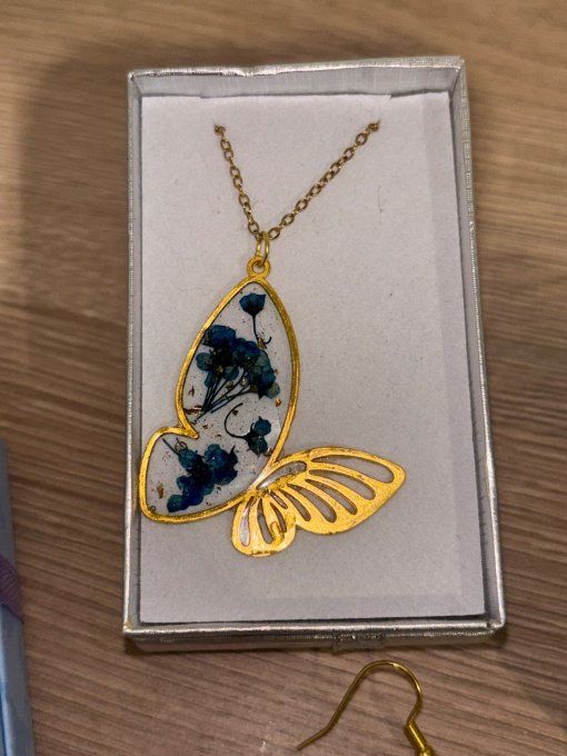 Collier papillon